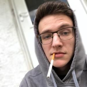 Meet your Posher, Chris